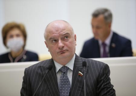 Клишас призвал ЕС ограничить эмиссию в США