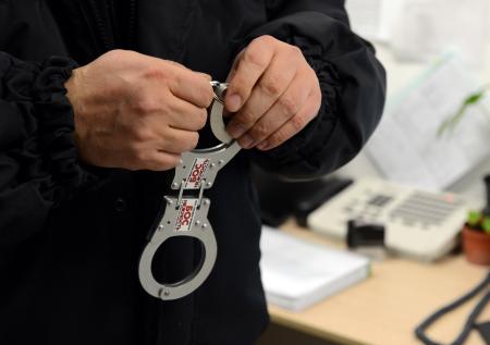 Суд арестовал подозреваемую в осквернении памятника Зорге во Владивостоке
