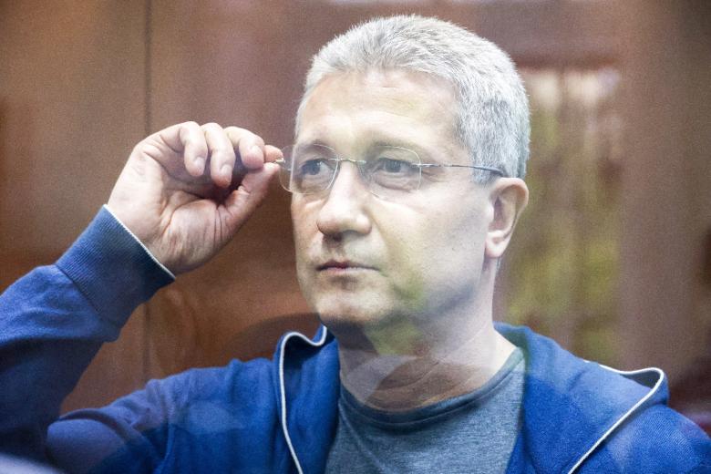Тимур Иванов