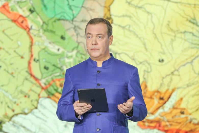 Дмитрий Медведев