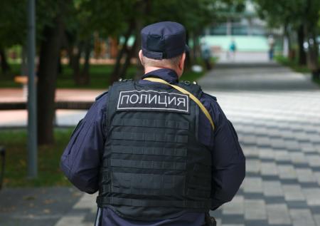 Двух девочек пытались затащить в автомобиль в Саратове