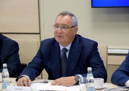 Рогозин захотел переименовать Курилы