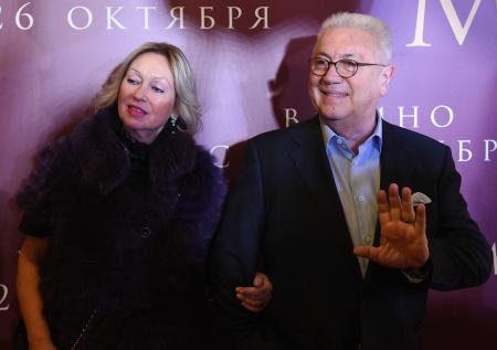 Строить дачи: оказавшийся без доходов Винокур вспомнил, на кого учился