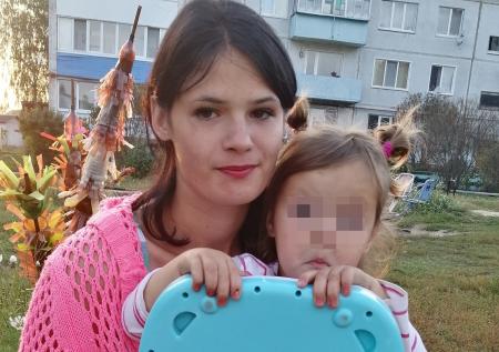 Органы опеки хотят забрать детей у сироты из Брянской области