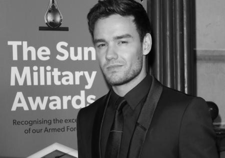 Фанаты собрались у гостиницы, где умер экс-солист One Direction