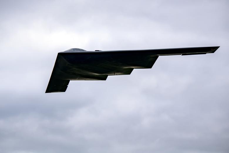 Бомбардировщик B-2