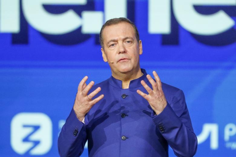 Дмитрий Медведев