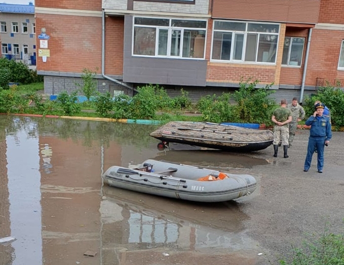 Последствия подтопления в Уссурийске в результате образования прорана на дамбе