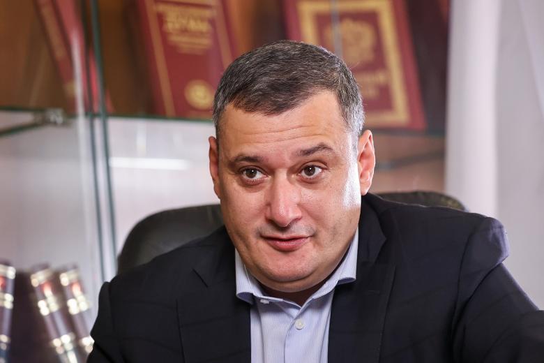 Александр Хинштейн