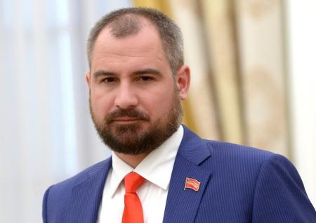 Коммунист Сурайкин решил стать губернатором Приморья