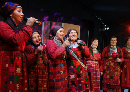 «Бурановские бабушки» исполнили хит Dabro «Юность»