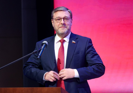 Косачев оценил указ Зеленского «разрешить» парад в Москве