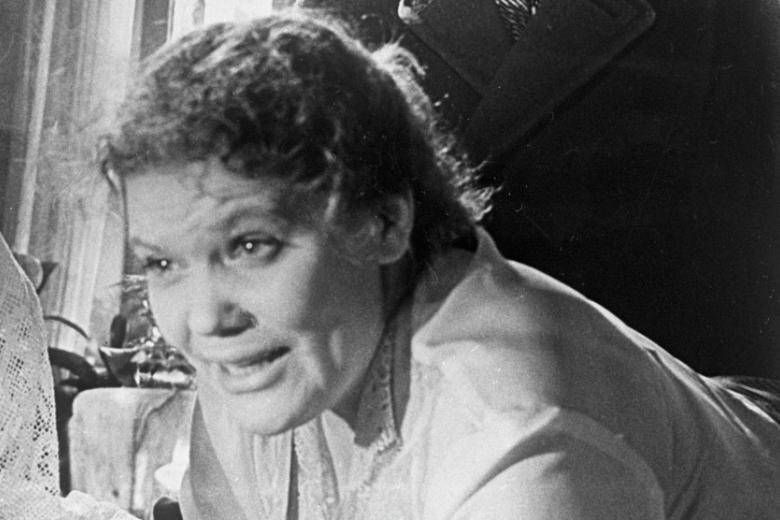 Актриса Валентина Ананьина в роли женщины с 19-го километра в фильме «Человек, который сомневается»