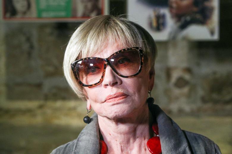 Вера Алентова