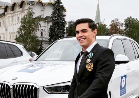 Гимнаст Далалоян усомнился в правильности вручения BMW Х5 Дине Авериной