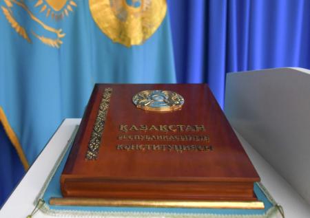 Политолог назвал цель референдума по Конституции в Казахстане
