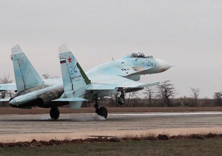 Аэродром Бельбек в Севастополе принял первые самолёты