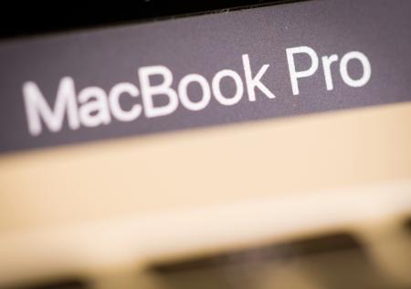 Некоторые ноутбуки MacBook Pro запретили брать в самолёты в США 