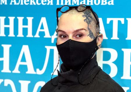 Финансирование ВСУ, ссора с Фадеевым, запрет въезда в РФ: как живет Наргиз