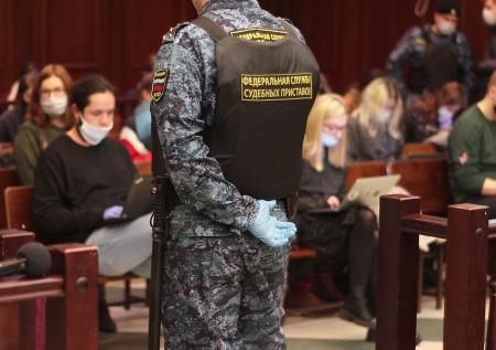 Суд отказал Михаилу Ефремову в смягчении приговора