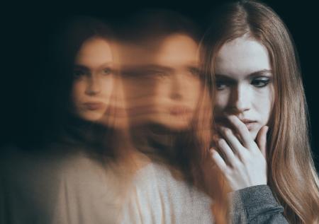 Психолог рассказала, как справиться с тревогой в общественных местах
