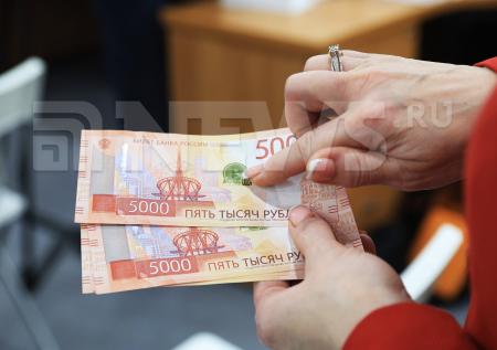 В ЦБ показали новую купюру номиналом 5000 рублей