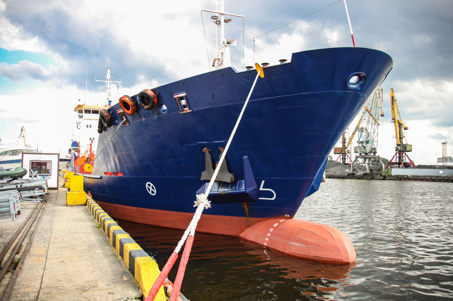 Моряков «теневого флота» РФ защитят от санкций: что им положено с 1 марта