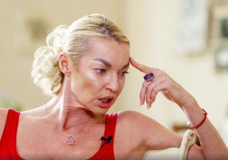 «Стареющие женщины»: Волочкова ответила Салтыковой после ссоры с Бузовой