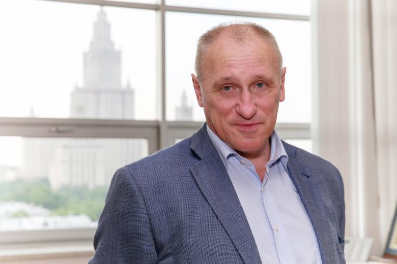 Александр Аузан
