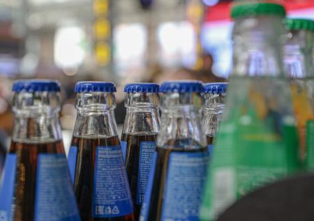 В России за год подорожали газировка и энергетические напитки