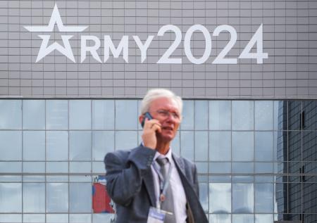 Названа сумма подписанных на форуме «Армия» госконтрактов