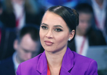 Новый роман, четвертая беременность, продажа личных вещей: как живет Лерчек