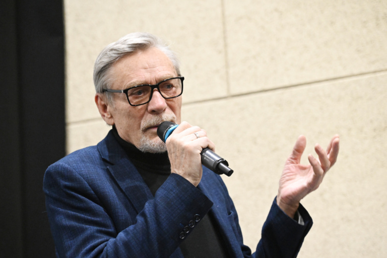 Александр Михайлов