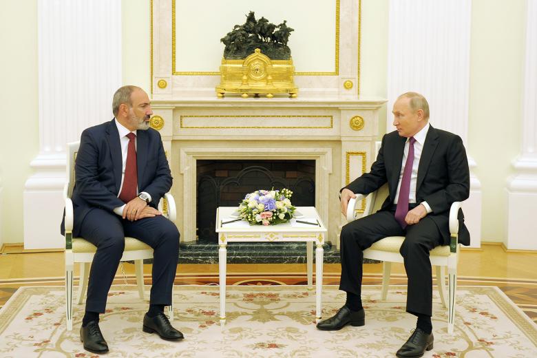 Никол Пашинян и Владимир Путин