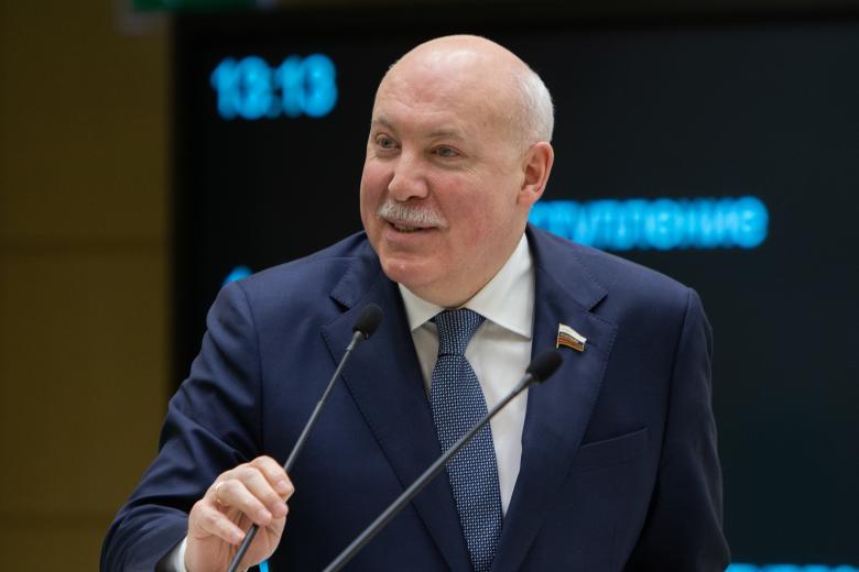 Дмитрий Мезенцев