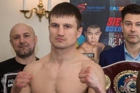 Казахстанский боксёр Журавский отказался от боя с россиянином