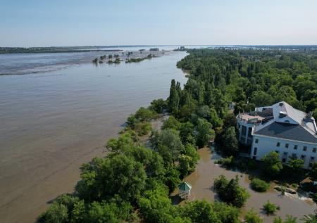 Сальдо скептически оценил восстановление дамбы Каховской ГЭС