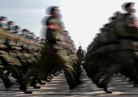 Еще в одном российском городе отменили парад на 9 Мая