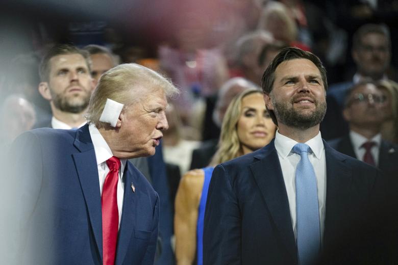 Дональд Трамп и Джеймс Дэвид Вэнс