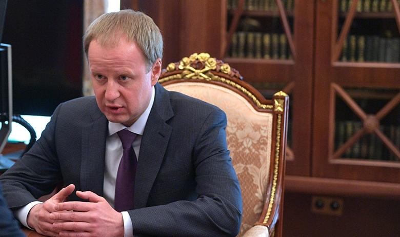 Виктор Томенко