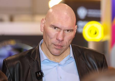 Валуев рассказал, как общается с телефонными мошенниками