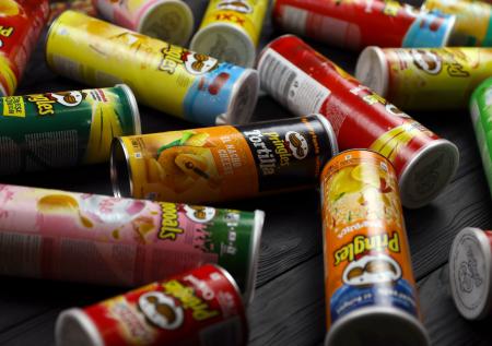Производитель чипсов Pringles продает российский бизнес