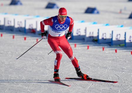 Олимпийский чемпион Большунов не выступит в спринте в Пекине