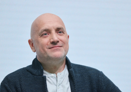 Вернувшийся с СВО Прилепин получил награду от Путина