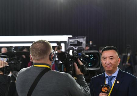 Названа причина обработки журналистов серебром перед пресс-конференцией