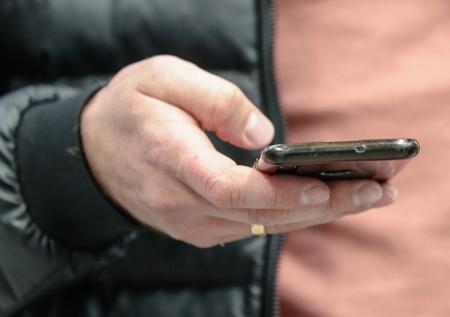 Мошенники начали использовать схему с NFC-клонами карт