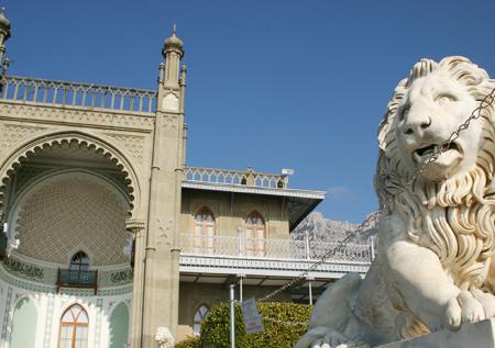 Взыскать сумму ущерба Крыму с Украины непросто, но реально