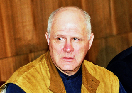 Сатирика Трушкина похоронили на Митинском кладбище в Подмосковье