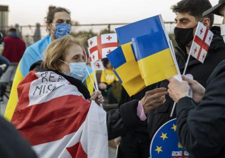 Грузия отказалась оказывать военную помощь Украине