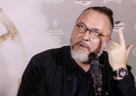 Руководитель театра оценил постановки по успешным фильмам